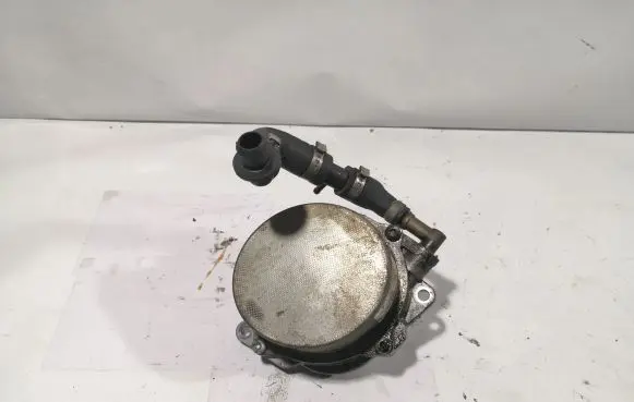 Audi A4 S4 B7 8E 8H Vacuum pump 057145100P