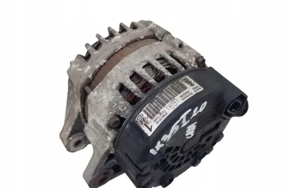 Hyundai ix35 Generator/alternator 373002F100