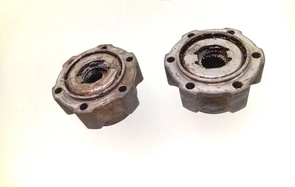 Nissan Terrano Hub lock