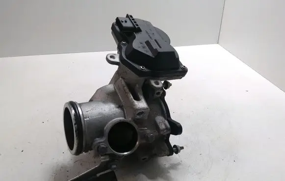Land Rover Evoque I Electric throttle body valve G4D35H273BB 253167981