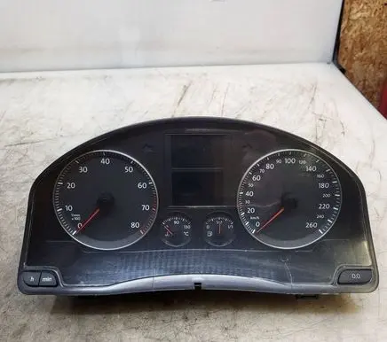 Volkswagen Golf V Speedometer (instrument cluster) 1K0920851G