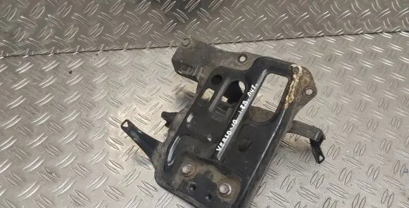 Toyota Verso Battery tray 