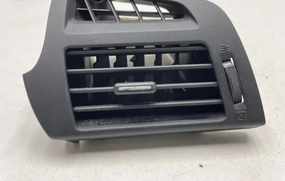 Toyota Verso Dashboard side air vent grill/cover trim 556500F020