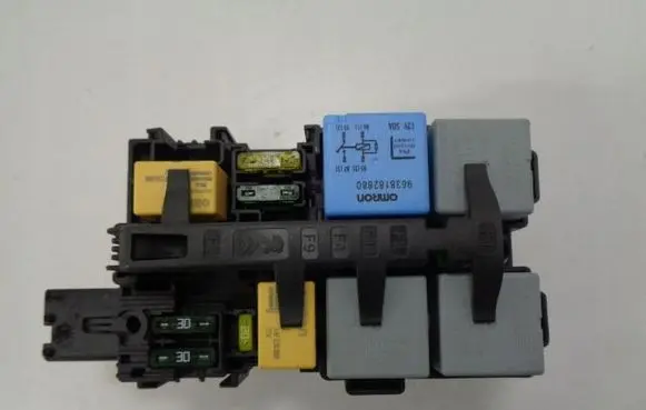 Citroen Berlingo Fuse box cover 980619580