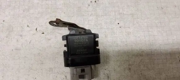Toyota Verso Glow plug pre-heat relay 2861067010 1567000671 2860126030