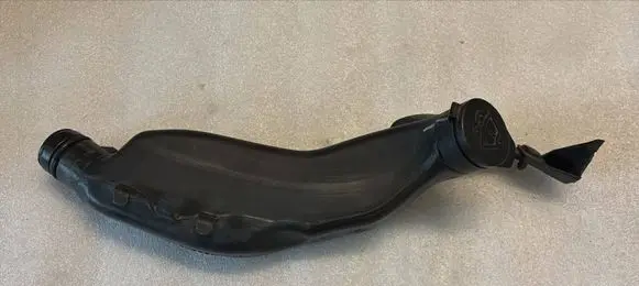 Tesla Model Y Windshield washer fluid reservoir/tank 160795100A 1607951