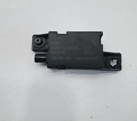 Mini Cooper Countryman R60 Aerial antenna amplifier 10819610