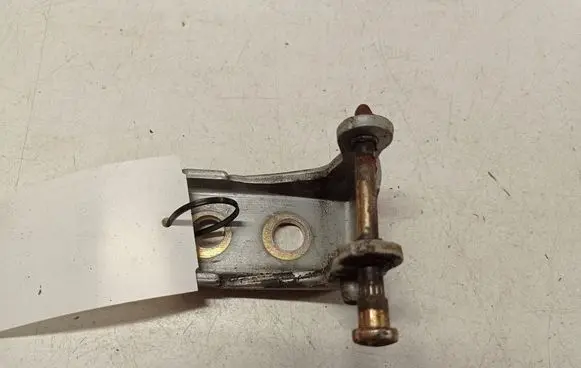 Citroen C5 Front door upper hinge