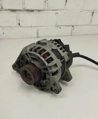 Mercedes-Benz B W246 W242 Generator/alternator A0009063322 0125711028