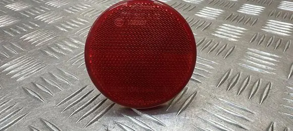 Toyota Avensis T270 Rear tail light reflector I090037