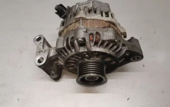 Mazda 2 Generator/alternator 2S6T10300CB