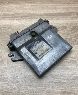 Renault Kangoo I Engine control unit/module ECU 7700104956 7700111206