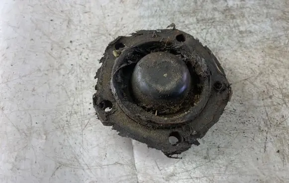 Land Rover Discovery Hub lock 