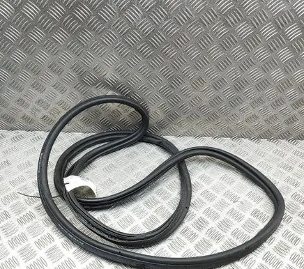 BMW 7 G11 G12 Trunk rubber seal (body) 7357103