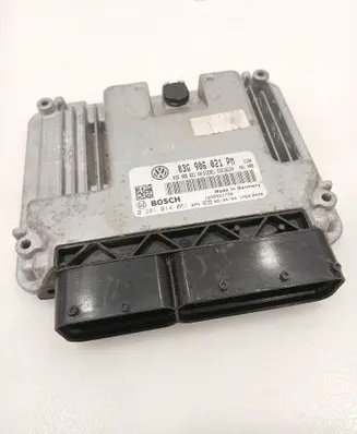 Volkswagen Golf V Engine control unit/module 03G906021PM 03G906021AN 0281014061