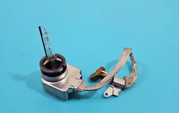 Nissan Juke I F15 Xenon bulb EANA00E IMPRK1359636