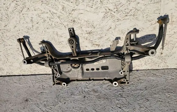 Volkswagen Tiguan Front subframe