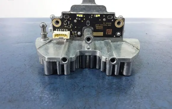 BMW 7 G11 G12 Voltage converter/converter module 772.61.606