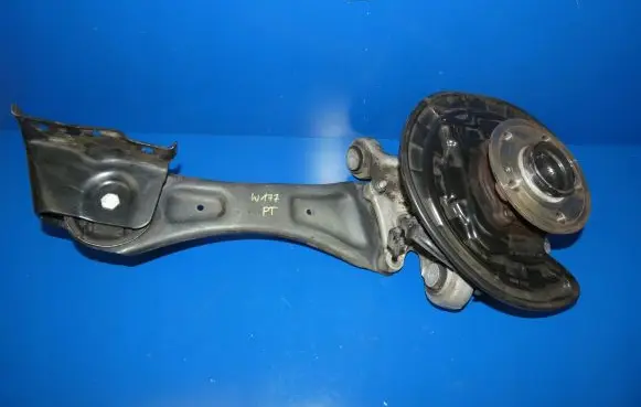 Mercedes-Benz A W177 Rear wheel hub spindle/knuckle 