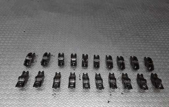 Volvo V70 Valve rocker arm 