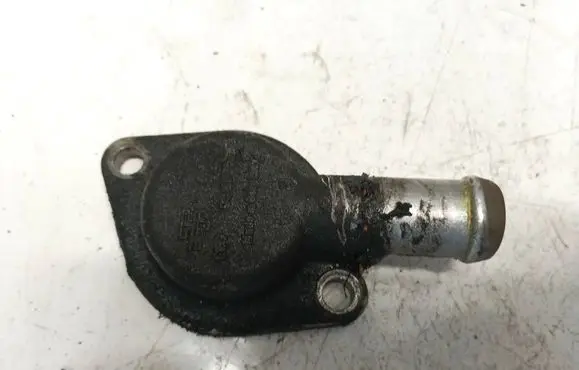 Opel Frontera B Engine coolant pipe/hose 90573185