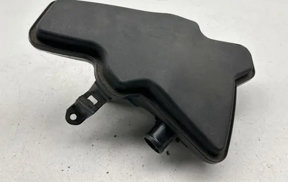 Ford Mondeo MK V Oil breather separator 23142