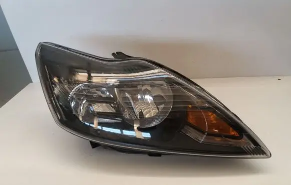 Ford Focus Headlight/headlamp 8M5113W029DF