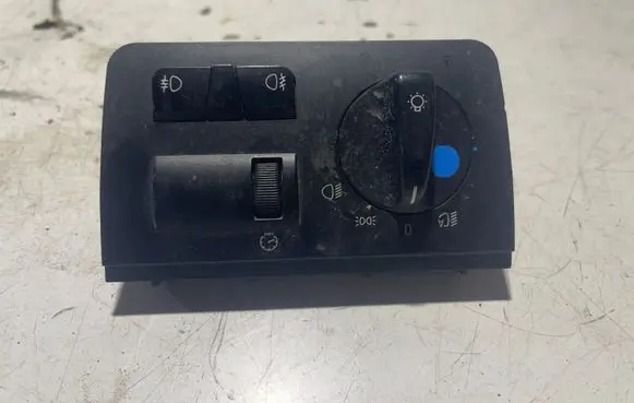 BMW X5 E53 Light switch 037045061