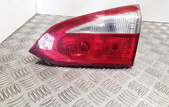 Ford Focus Tailgate rear/tail lights BM5113A602B BM5113A602D