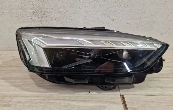Audi A5 Headlight/headlamp 8w0941086