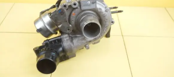 Nissan Qashqai Turbo 54389700007 28SP36
