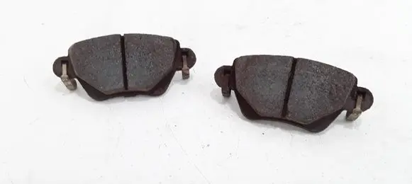 Ford Mondeo Mk III Brake pads (front) 
