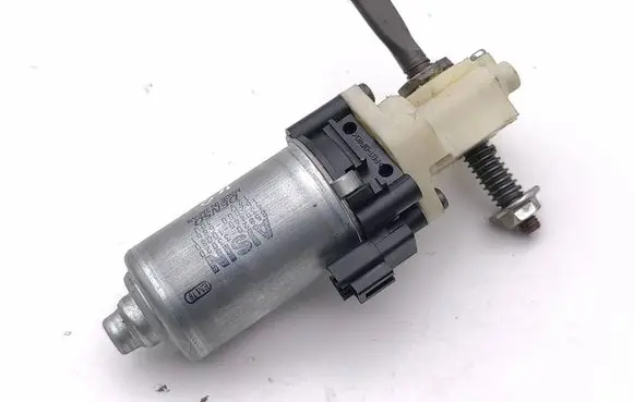Lexus IS 220D-250-350 Seat adjustment motor 8582033020 1620006861 43944010080