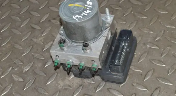 Jaguar XE ABS Pump GX7314F447AH