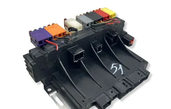 Mercedes-Benz S W220 Fuse module A0285459832