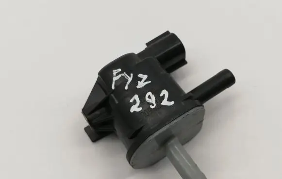 Toyota C-HR I Turbo solenoid valve