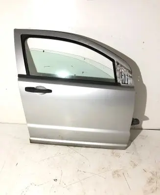 Dodge Caliber Front door