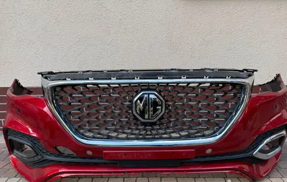 MG HS Front bumper P10021136
