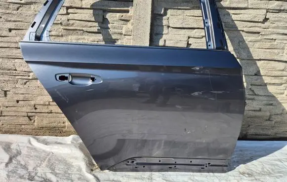 Skoda Superb B8 (3V) Rear door 3V9833312
