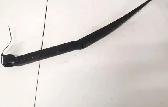 Subaru Legacy Front wiper blade arm