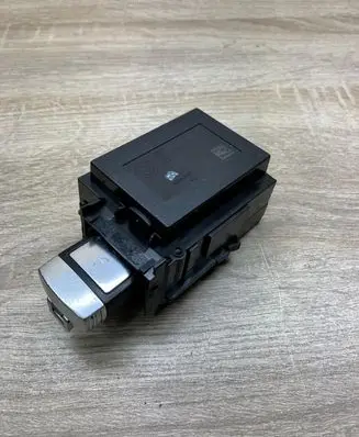 Volkswagen PASSAT B6 Ignition lock 3C0905843T 3303601