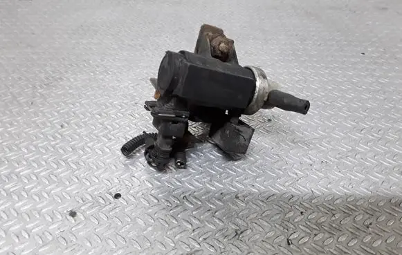 Opel Zafira B Turbo solenoid valve 55558101