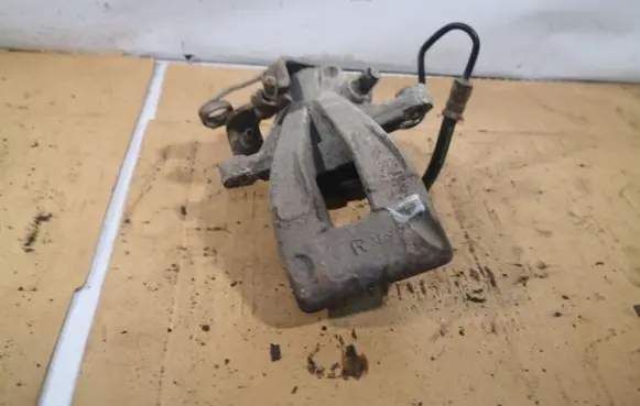 Citroen C4 I Rear brake caliper