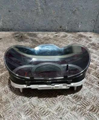 Toyota RAV 4 (XA30) Speedometer (instrument cluster) T10033