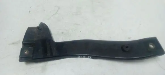 Audi A4 S4 B7 8E 8H Front bumper mounting bracket 8E0807204B