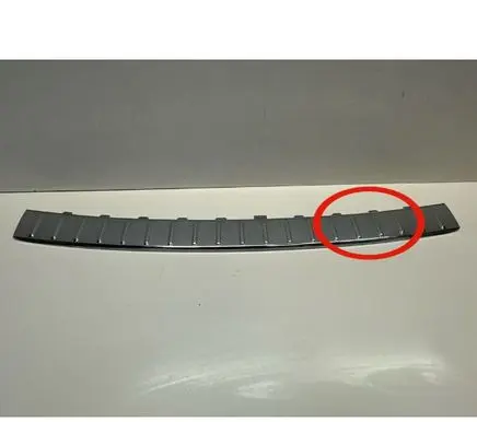 Volkswagen Touareg II Rear bumper trim bar molding 7P6807787A