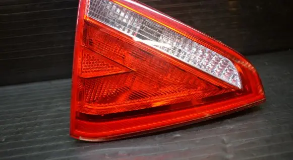 Audi A5 Sportback 8TA Tailgate rear/tail lights 8T0945093