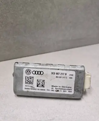 Windshield/windscreen camera