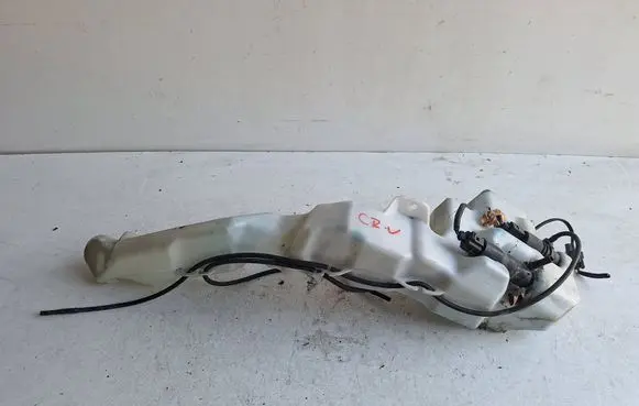 Honda CR-V Windshield washer fluid reservoir/tank