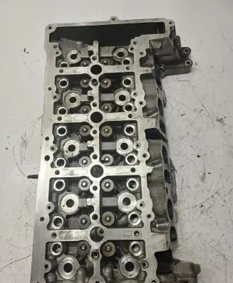 BMW 5 F10 F11 Engine head 781046503 N47D20C